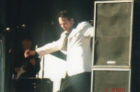 Bruce Stewart with Geri and the Coasters